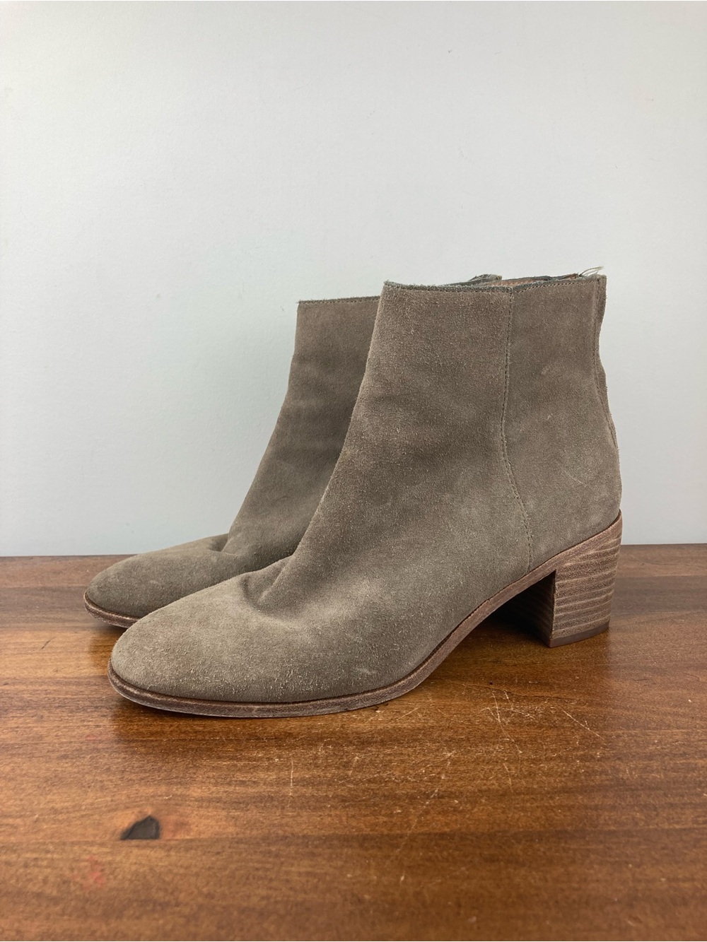 Madewell Bootie Pauline Gray Taupe Suede Leather Ankle Boot Back Zip Women’s 9.